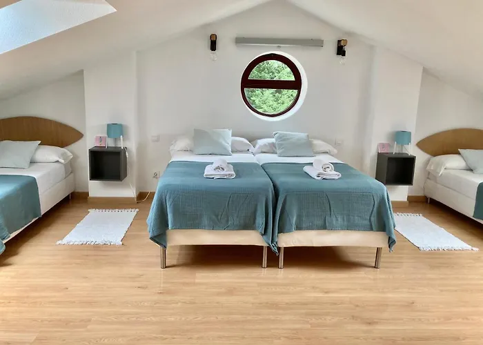 Somo Surfskate Hostel